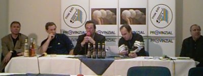 [Bild: Pressekonferenz]