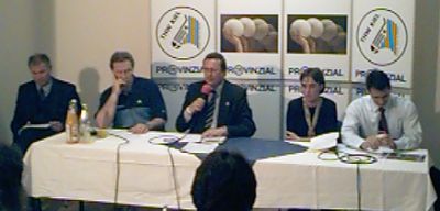 [Bild: Pressekonferenz]