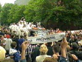 Die Mannschaft rollt an