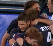 Jubel bei der deutschen Mannschaft nach dem tollen Sieg gegen Rußland. Jubel bei der deutschen Mannschaft nach dem tollen Sieg gegen Rußland.