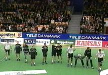 Die Idraetshalle in Odense war nicht ganz ausverkauft. Die Idraetshalle in Odense war nicht ganz ausverkauft.