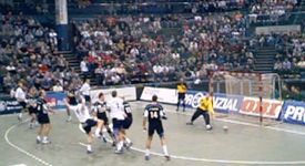 In der ersten Halbzeit hatte der THW gro�e Probleme mit Pallamano Triest.