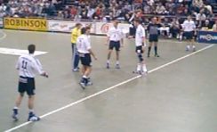 Eine ungewohnte Anfangsformation des THW.