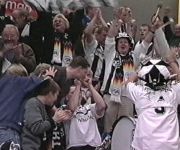 Jubel bei den mitgereisten THW-Fans. Jubel bei den mitgereisten THW-Fans.