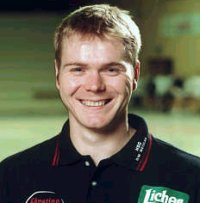 Muß in der Ostseehalle zusehen: Axel Geerken. Muß in der Ostseehalle zusehen: Axel Geerken.