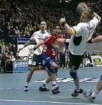 Pitti gleicht zum 12:12 aus (27.).