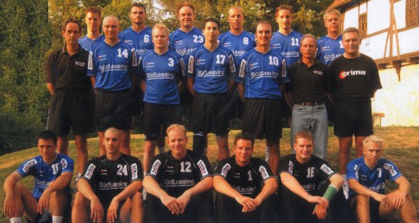 Oben von links: Gaugisch, Setlik, Krauthoff, Kromer, Navarin, BreitenbacherMitte von links: Trainer Dr. Brack, Kurtchev, Trost, Br�uning, Job, Arzt Dr. Dobler, Physioth. MichalikVorne von links: Temelkov, Zoubkoff, Hoffmann, Heger, H�ter, Bader 