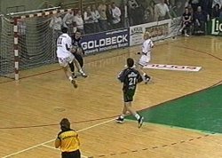 Das sch�nste Tor des Tages: Wagner in Zusammenarbeit mit Pettersson.