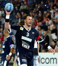 Creteil-Kreisl�ufer Gueric Kervadec im Ballbesitz.