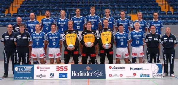 Hinten von links: Sportlicher Leiter Sch�nbrodt, Schwarzer, Stephan, Christophersen, Baumgartner, Zerbe, Bonath, M. Ramota, Kothe, Baur;