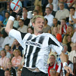 Klaus Dieter Petersen bei seinem Abschiedsspiel am 3. Juni 2005