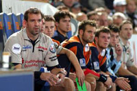 Trainer Nils Lehmann und seine Bank beim letzten Aufeinandertreffen in der Ostseehalle. Trainer Nils Lehmann und seine Bank beim letzten Aufeinandertreffen in der Ostseehalle.