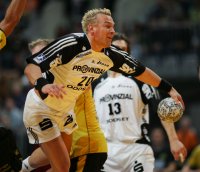 Zeitz setzt zu einem Dreher an.