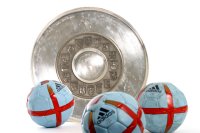 Das Objekt der Kieler Begierde: Die Meisterschale Das Objekt der Kieler Begierde: Die Meisterschale