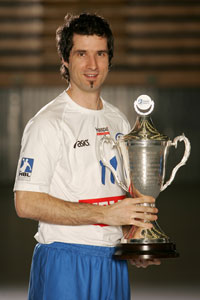 Ex-Zebra Roman Pungartnik hatte gro�en Anteil  am Pokalsieg des HSV.