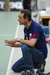 Dr. Rolf Brack �berrascht immer wieder mit neuen taktischen Ideen.