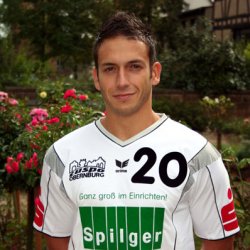 Raul Alonso im Trikot des TuSpo Obernburg in der Saison 2006/07. Raul Alonso im Trikot des TuSpo Obernburg in der Saison 2006/07.