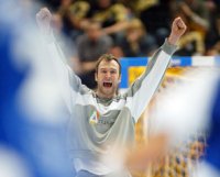 Am Ende konnte Thierry Omeyer 22 Paraden und eine Quote von 55 Prozent gehaltener Würfe vorweisen. Am Ende konnte Thierry Omeyer 22 Paraden und eine Quote von 55 Prozent gehaltener Würfe vorweisen.