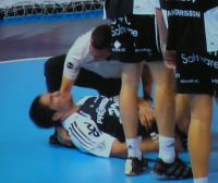 Nikola Karabatic zog sich im CL-Spiel in Montpellier eine  Schulterverletzung zu.