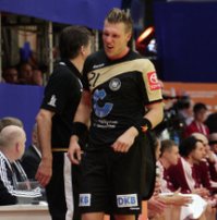 Lars Kaufmann musste nach einem Kopftreffer das Feld wieder verlassen. Lars Kaufmann musste nach einem Kopftreffer das Feld wieder verlassen.