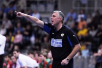 Gibt bei den Löwen die Richtung vor: Juri Chevtsov. Gibt bei den Löwen die Richtung vor: Juri Chevtsov.