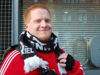 Marco Schr�der wartete 12 Stunden auf die Schalter�ffnung.