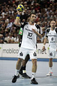 Stefan L�vgren war wieder nervenstark vom Siebenmeterpunkt.