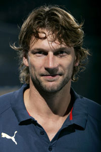 Robert Hedin hofft auf eine Steigerung im Abwehrbereich. Robert Hedin hofft auf eine Steigerung im Abwehrbereich.