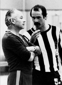 Trainer: Zeljko Seles (l. mit Olaf Berner) wollte nach dem Verschwinden seines Landsmannes Albin Vidovic die Verantwortung übernehmen und aufhören, konnte aber zum Weitermachen bewegt werden. Trainer: Zeljko Seles (l. mit Olaf Berner) wollte nach dem Verschwinden seines Landsmannes Albin Vidovic die Verantwortung übernehmen und aufhören, konnte aber zum Weitermachen bewegt werden.