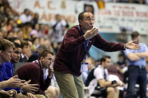 F�hlte sich im Hinspiel verpiffen: Ciudad-Trainer Talant Dujshebaev.