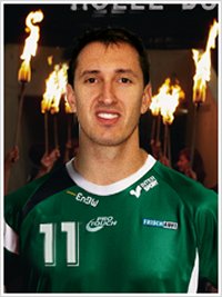 Kam f�r den verletzten Pavel Horak: Montenegros Nationalspieler Drasko Mrvaljevic.