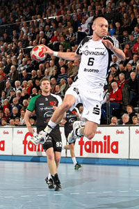 Starker Auftritt: Henrik Lundstr�m erzielte bei seinem 30-min�tigen Auftritt sieben Treffer.