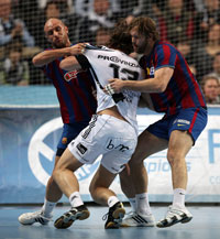 Marcus Ahlm hatte gegen die robuste G�steabwehr einen schweren Stand.