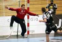 Der ehemalige Kieler Steinar Ege zeigte sechs Paraden. Hier hatte er gegen Jichas Siebenmeter keine Chance.