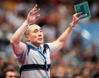 Zeigte den Handball-Fans beim Verlassen der Halle den Mittelfinger: Talant Dujshebaev. Zeigte den Handball-Fans beim Verlassen der Halle den Mittelfinger: Talant Dujshebaev.