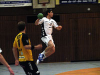 Milutin Dragicevic beim Torwurf.