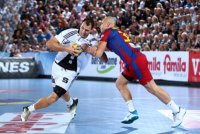 Jerome Fernandez überzeugte mit fünf Treffern, hatte mit der Barca-Abwehr aber auch eine Menge Mühe. Jerome Fernandez überzeugte mit fünf Treffern, hatte mit der Barca-Abwehr aber auch eine Menge Mühe.