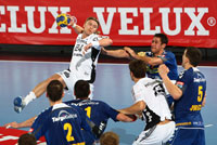 Mit Aron Palmarsson wehte frischer Wind im Kieler Angriff. Der Isl�nder erzielte drei Treffer.