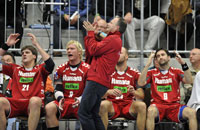 Frust auf der Bank des Gastgebers. Frust auf der Bank des Gastgebers.