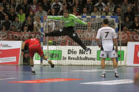 Andreas Palicka zeigte tolle Paraden im zweiten Durchgang - gegen die Strafwürfe von Chen Pomeranz war er aber machtlos. Andreas Palicka zeigte tolle Paraden im zweiten Durchgang - gegen die Strafwürfe von Chen Pomeranz war er aber machtlos.