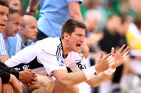 Unterstützung auch von der Bank: Daniel Kubes. Unterstützung auch von der Bank: Daniel Kubes.