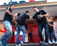 Ein Tänzchen in Ehren ... Ein Tänzchen in Ehren ...