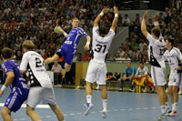 Matthias Gerlich erzielte den ersten Treffer der Partie. Danach verließ ihn aber das Wurfglück. Matthias Gerlich erzielte den ersten Treffer der Partie. Danach verließ ihn aber das Wurfglück.