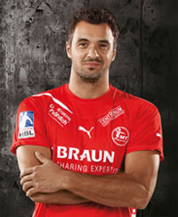 Die starke rechte Seite der MT: R�ckraumspieler  Alexandros Vasilakis kommt auf bislang 112/1 Treffer.