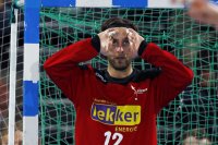 Bekam kaum eine Hand an den Ball und ließ sich auswechseln: Silvio Heinevetter. Bekam kaum eine Hand an den Ball und ließ sich auswechseln: Silvio Heinevetter.