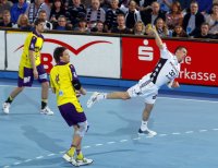 Mit Wucht und Präzision: Dominik Klein versenkte diesen Gegenstoß mit 105 km/h. Mit Wucht und Präzision: Dominik Klein versenkte diesen Gegenstoß mit 105 km/h.