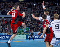 Jens Sch�ngarth war mit f�nf Treffern gef�hrlichster L�bbecker Angreifer.