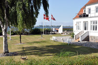 Malerisches Ambiente für eine harte Woche: Direkt am Faaborgfjord erarbeiten sich die Kieler Handballer die Grundlagen für eine lange Saison. Malerisches Ambiente für eine harte Woche: Direkt am Faaborgfjord erarbeiten sich die Kieler Handballer die Grundlagen für eine lange Saison.