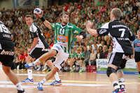 Tim Kneule startete auf der Rückraummitte für Göppingen und spielte zunächst stark auf. Tim Kneule startete auf der Rückraummitte für Göppingen und spielte zunächst stark auf.