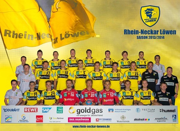 Oben von links: Internist Dr. Steinhauser, Karason, Du Rietz, Roggisch, I. Guardiola, G. Guardiola, Gorbok, Manojlovic, Mannschaftsarzt Dr. tephan Maibaum; Mitte von links: Physioth. Raab, Petersson, Myrhol, Sesum, Schmid, Suton, Abt,